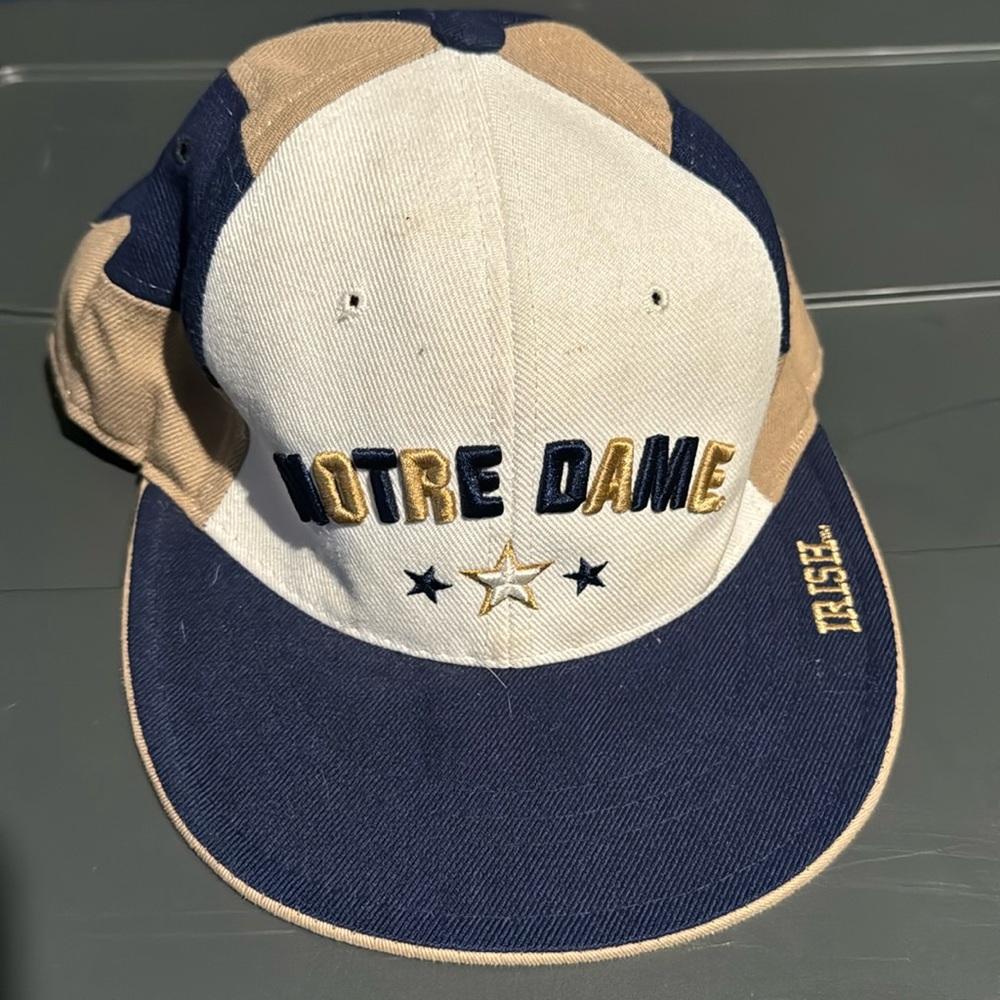 Notre Dame hat